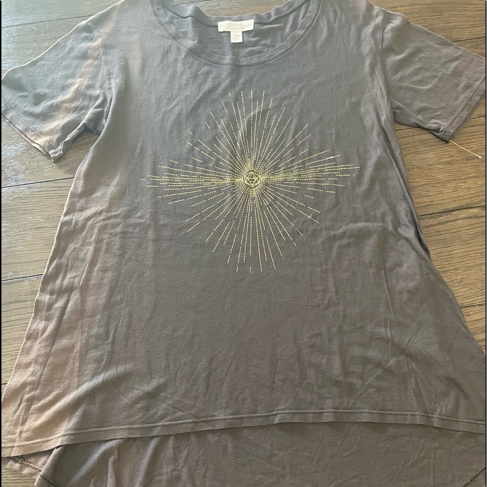 BOGO 🌸🌼 Sun & Shadow tee with gold foil design